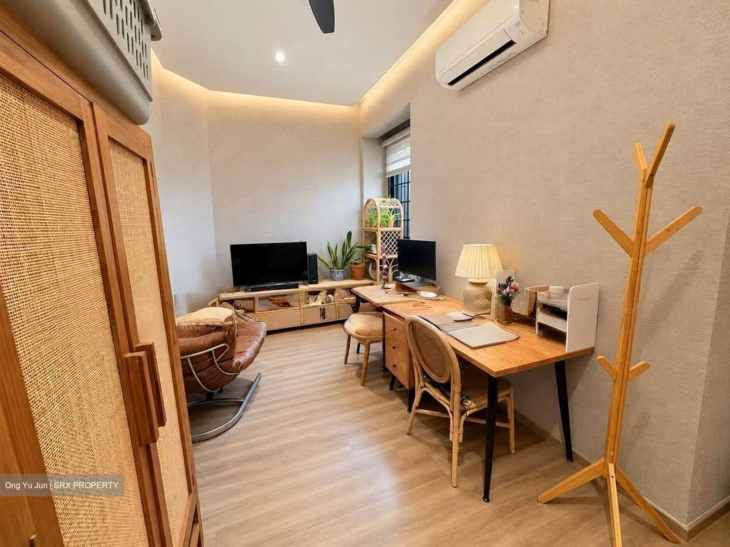 Seasons Park (D26), Condominium #631189031